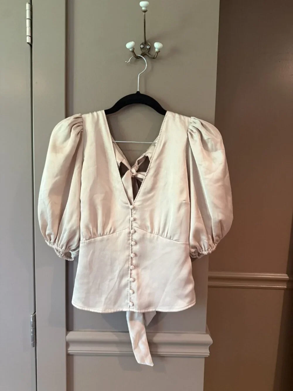 Abercrombie & Fitch Champagne Satin Tie-Neck Blouse S